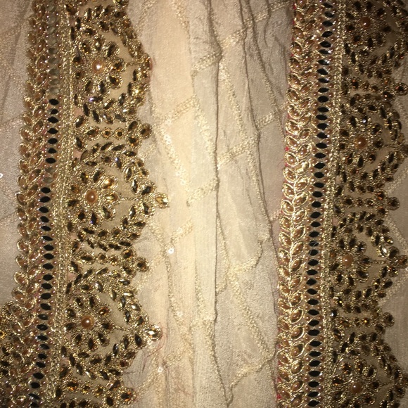 Sharara top and dupatta in cream and red with gold embroidery and beading.Size 8 - Picture 11 of 15